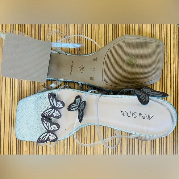 Anni Sitka butterfly-decorated heeled sandals 9 - Picture 2 of 4